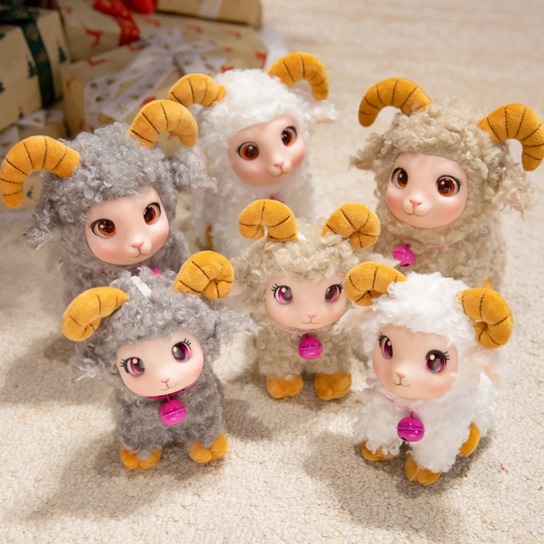Adorable Peluche de Cordero con Campana, Juguete de Vinilo Suave, Oveja de Peluche para Abrazar, Regalo de Cumpleaños, Decoración de Habitación, Color de Accesorio Aleatorio
