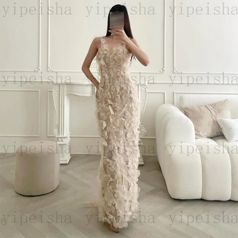 Maßgeschneiderte trägerlose Abendkleider, rückenfrei, Blumenapplikationen, Meerjungfrau-Abschlussballkleid, knöchellang, ärmellos, langes Partykleid