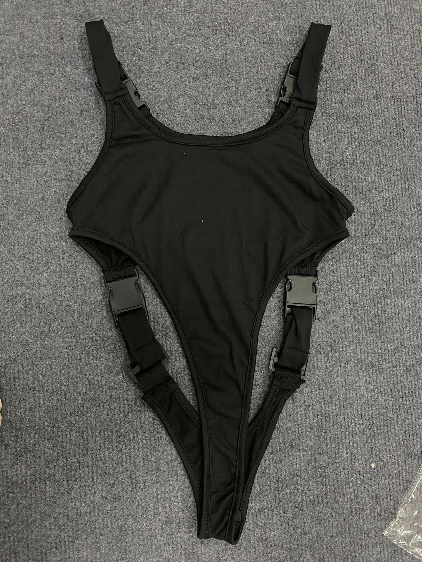 2026 Neuer Einfarbiger Jumpsuit mit Buchstaben-Print und Schnallenriemen, Modischer Freizeitanzug für Damen, Sexy Spicy Girl Kleid für Party und Date, Nischen-Trend Y2K – Detail 7