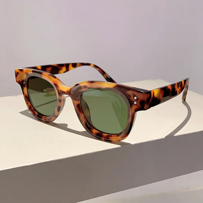 LNFCXI Retro okrągłe damskie okulary przeciwsłoneczne moda nity dekoracje mężczyźni Punk odcienie UV400 Leopard okulary przeciwsłoneczne