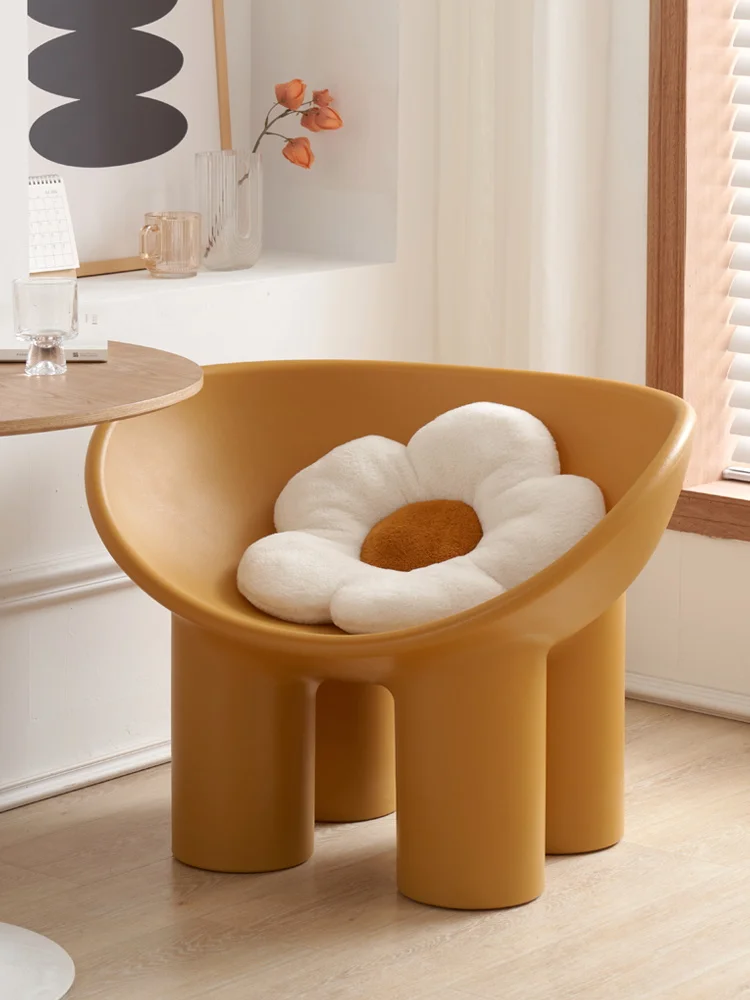 Scandinavian-Style Plastic Elephant Leg Chair, Modern Kids Children PE Plastic Elephant Leg Outdoor Chair Chair with Cushion