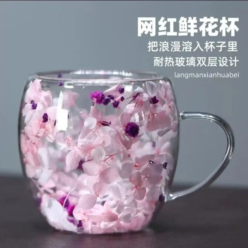 

Popular heat-resistant coffee cup double-layer insulated glass with dried flower creative milk design