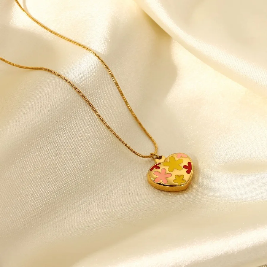 

Fashion Ins Color Drop Oil Flower Heart Pendant Necklace 18k Gold Plated Stainless Steel Necklace Jewelry For Women