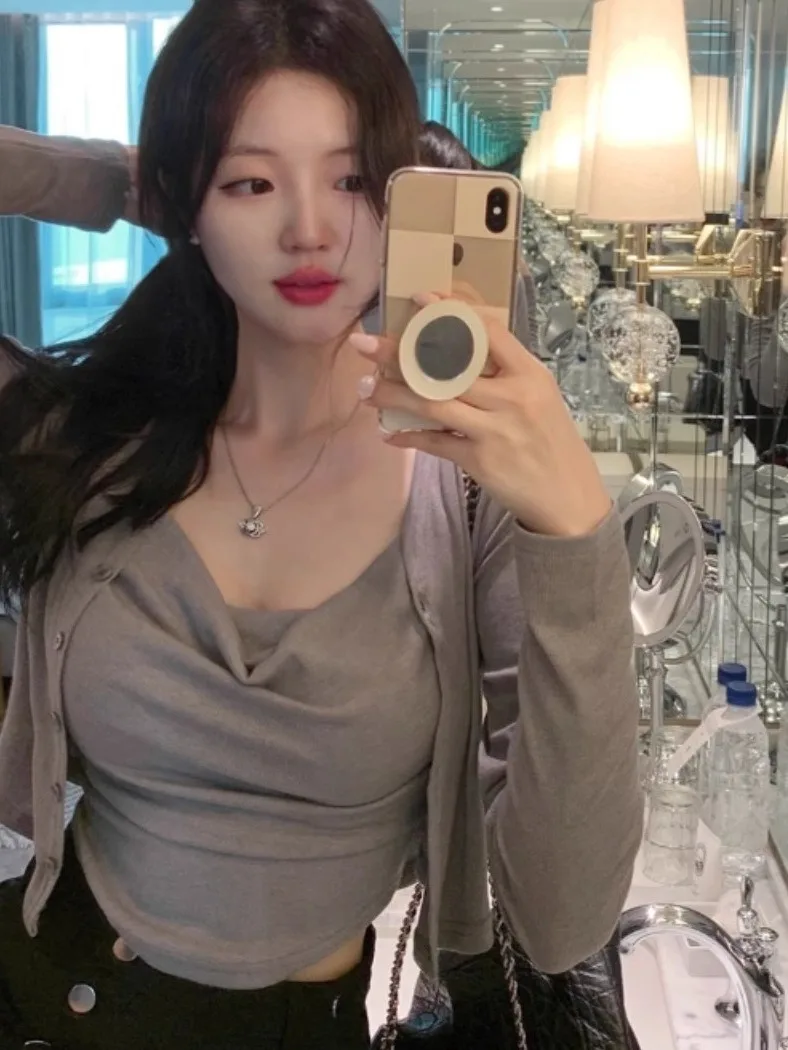 Koreanische Version Neue Niedrigen Kragen Dünne Kurze Schlinge + Langarm Einreiher Strickjacke Zwei Stück Set