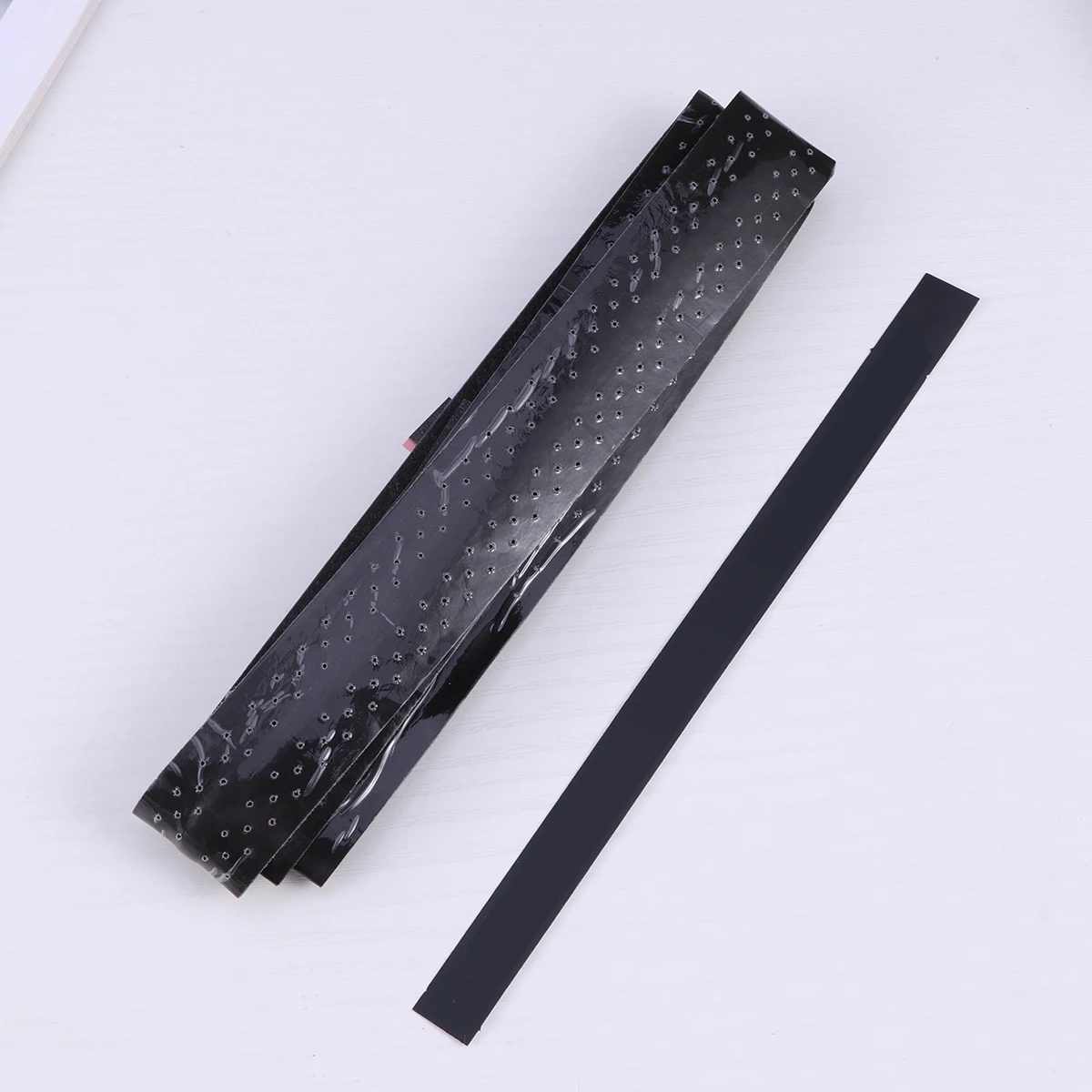 

4pcs Racket Sweatb Breathable H Glue Anti slip Badminton Keel Sticky Gel Rubber Thicken Sticky Tennis Racket Sweatb Punching