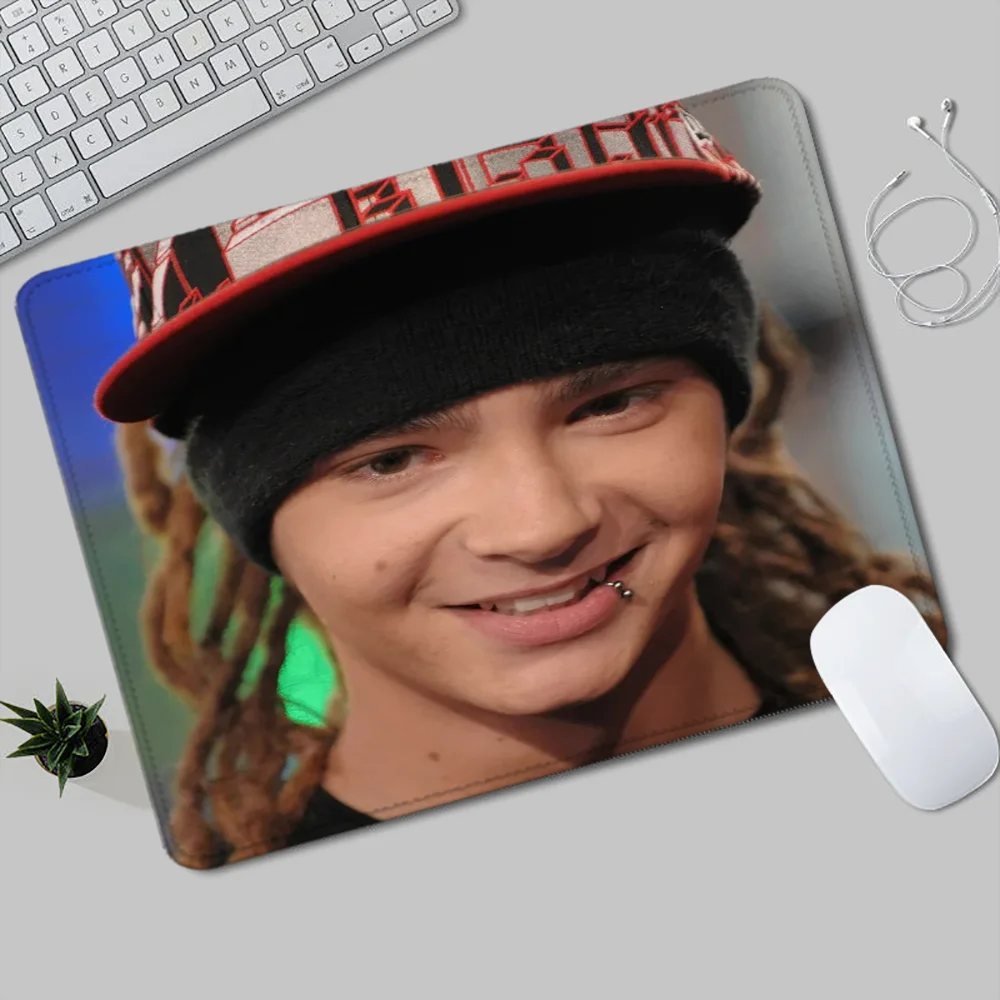Mause Pad for Computer Mouse Tom Kaulitz Offices Accessories Office Rug Desk Mat Gaming Mats Mousepad Anime Gamer Gadgets Cute