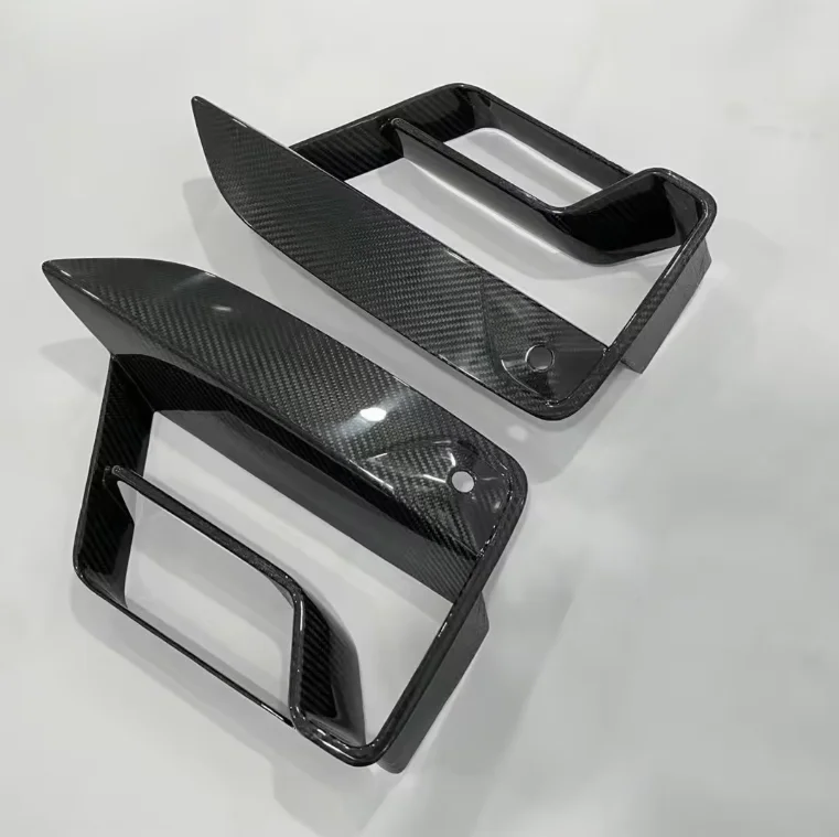 Hot selling：2021+ for  M5 F90 LCI Front Light Trim Dry Carbon Front Fog Light Trims with Tow Hook Bumper Cut-Outs New Conditi
