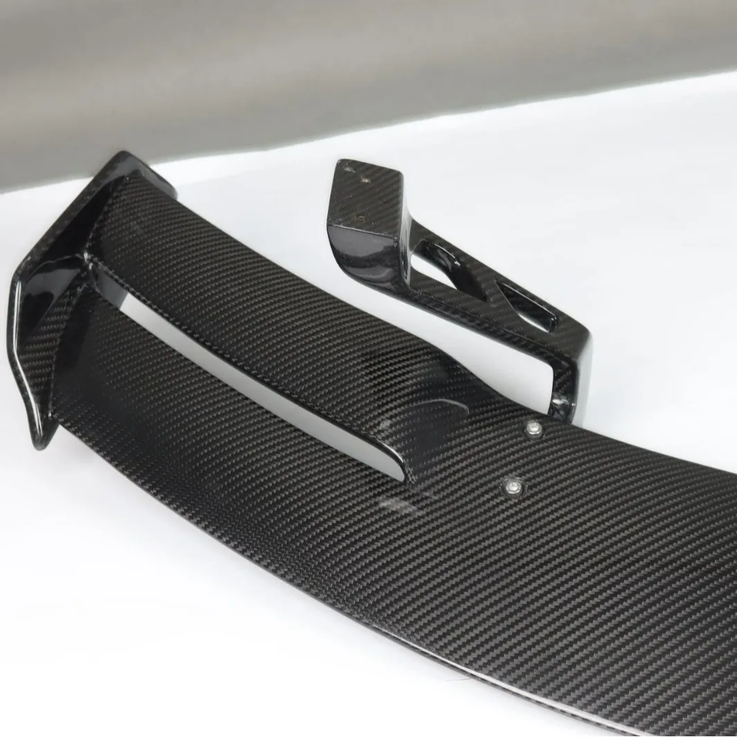 Suitable for Audi R8 TTRS carbon fiber hollow tail modified spor fixed wind wing sedan universal spoiler