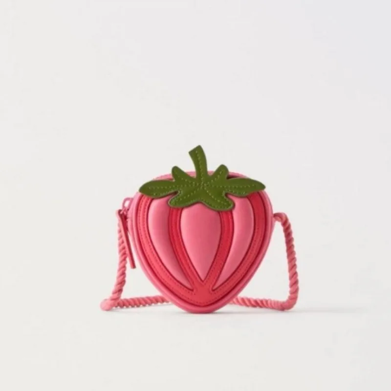 

Cartoon Cute Girls Shoulder Bag 3D Strawberry Kids Crossbody Bag Mini Coin Purse with Woven Shoulder Strap for Little Girls