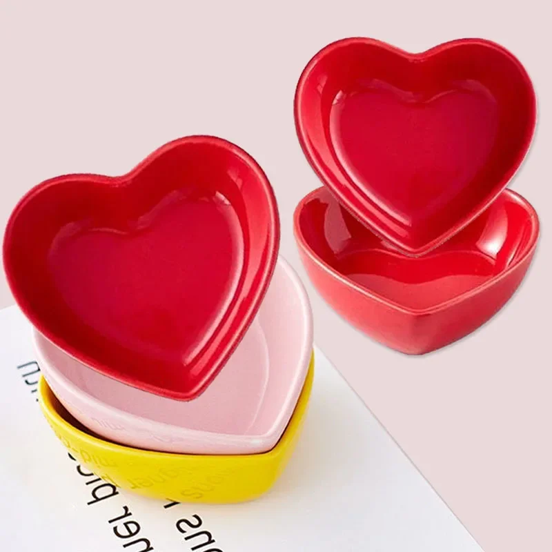 1PC Hamster Feeding Bowl Colorful Heart Shape Ceramic Plate Food Water Bowl For Rabbit Guinea Pig Small Pets Feeder Pet Supplies