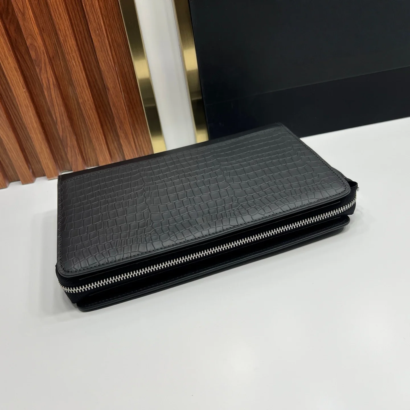 

83249-7 Business Clutch Bag High-end Luxury Brand Quality Lightweight and Portable Stylish Business Organizer Premium Gift
