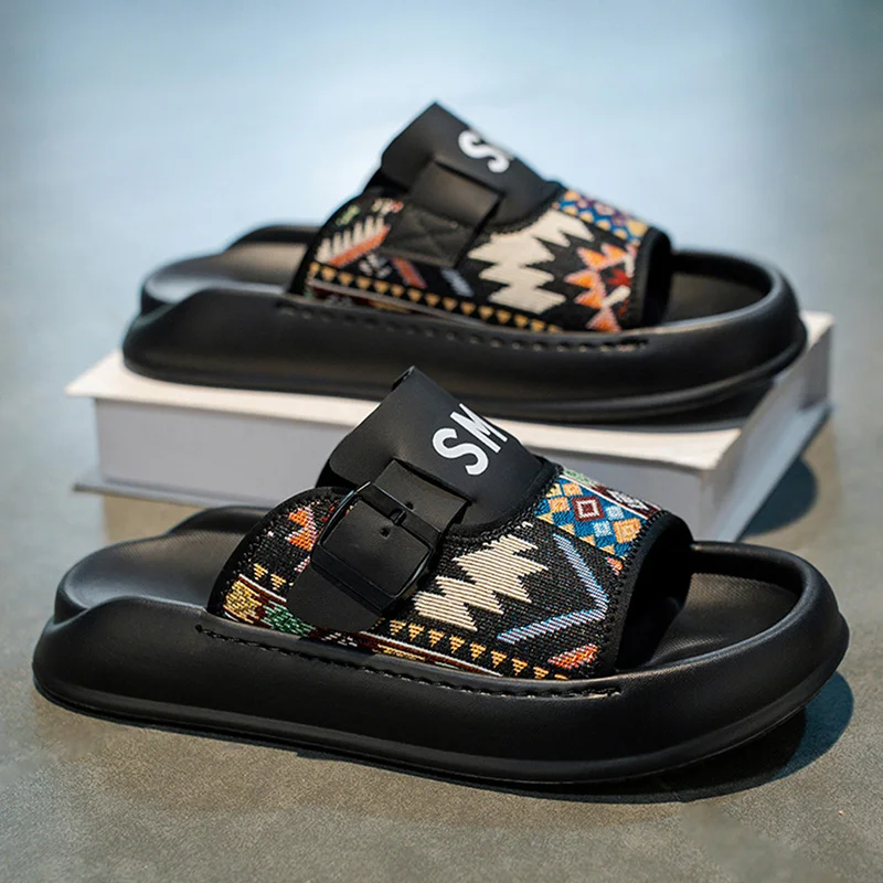 Summer Beach Sandals Men's Sneakers Fashion Casual Shoes Man Flats Anti Slip New Trends 2025 Leisure Outdoor Shoes Mesh Slippers