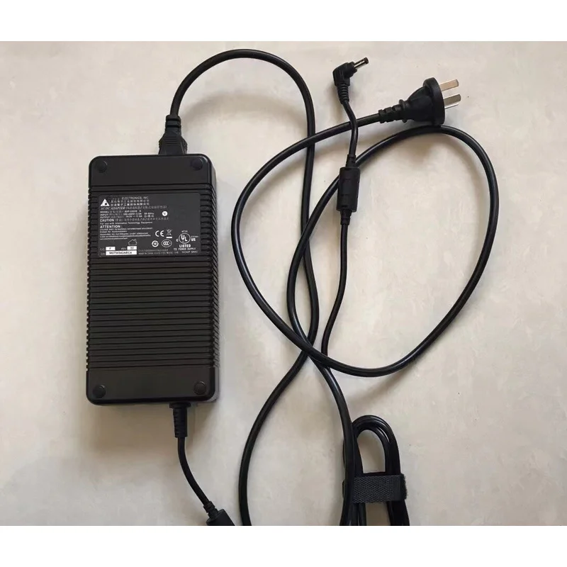 

used for mechrevo x6ti x7ti x8ti for thunderbot 911 laptop AC adapter adp-230cb power charger