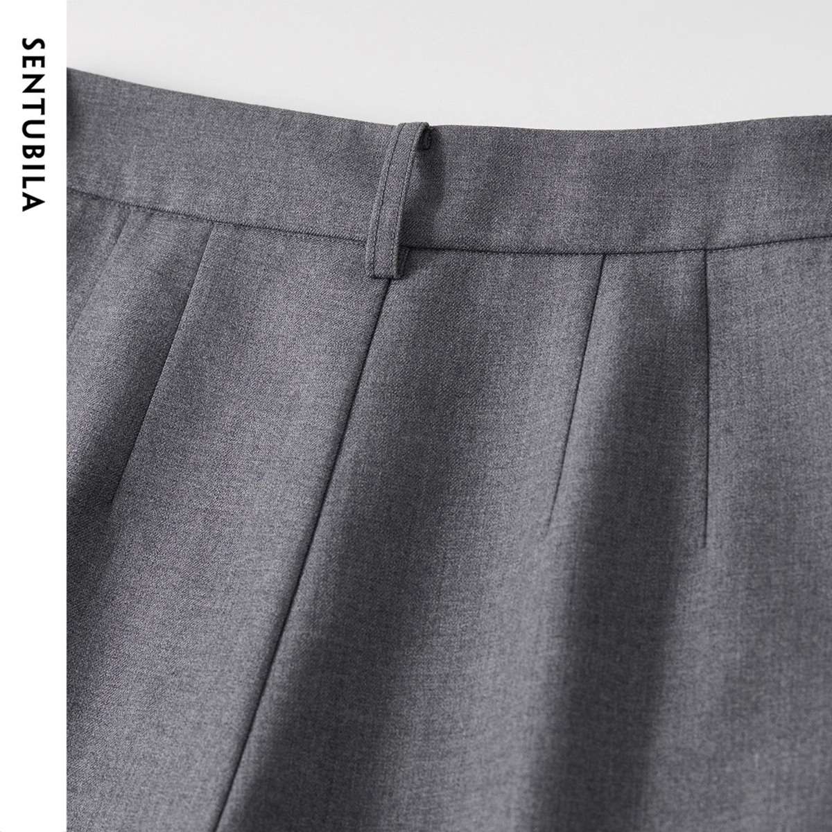 SENTUBILA A-line Shorts Women 2025 Spring Summer Loose Casual High-waist Pockets Solid Fashion Shorts Female Clothes 152K59054
