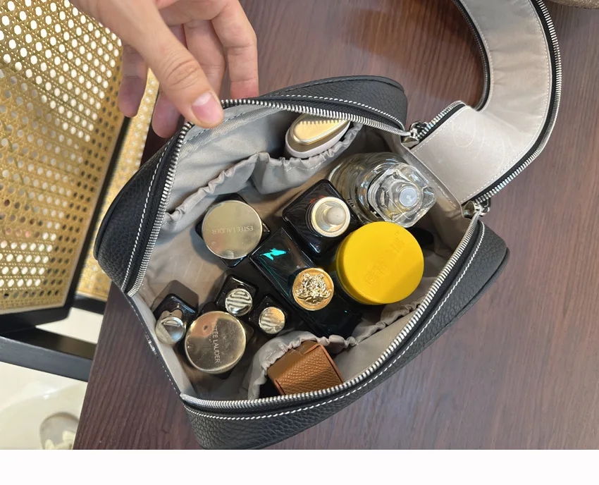 Erstklassige Kosmetiktasche aus Rindsleder für Damen, Hochwertige Tragbare Reise-Kosmetiktasche mit Großer Kapazität, Weiche Luxus-Toilettentasche – Detail 31