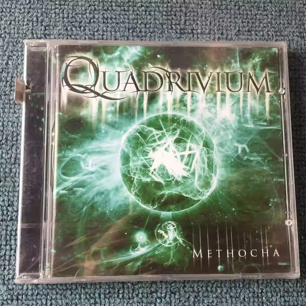 CD QUADRIVIUM METHOCHA é o álbum de estúdio da banda italiana de death metal sinfônico Quadrivium. O álbum mistura elementos de Technical Death