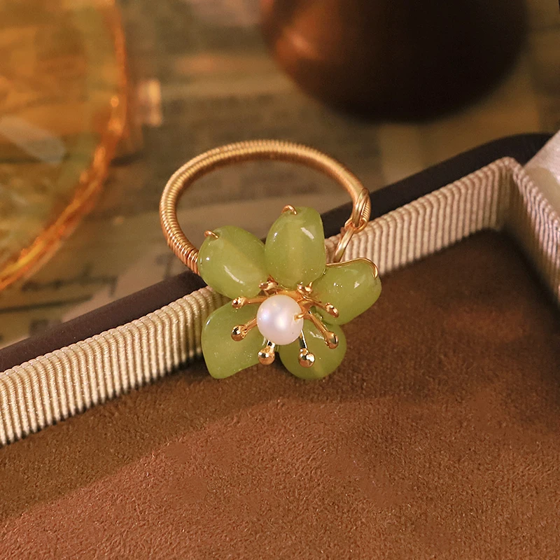 Natural Freshwater Pearl Jade Flower Open Ring for Women Daily Wear Office Dating Party Dainty Floral Pearl Ring Fashion Jewelry