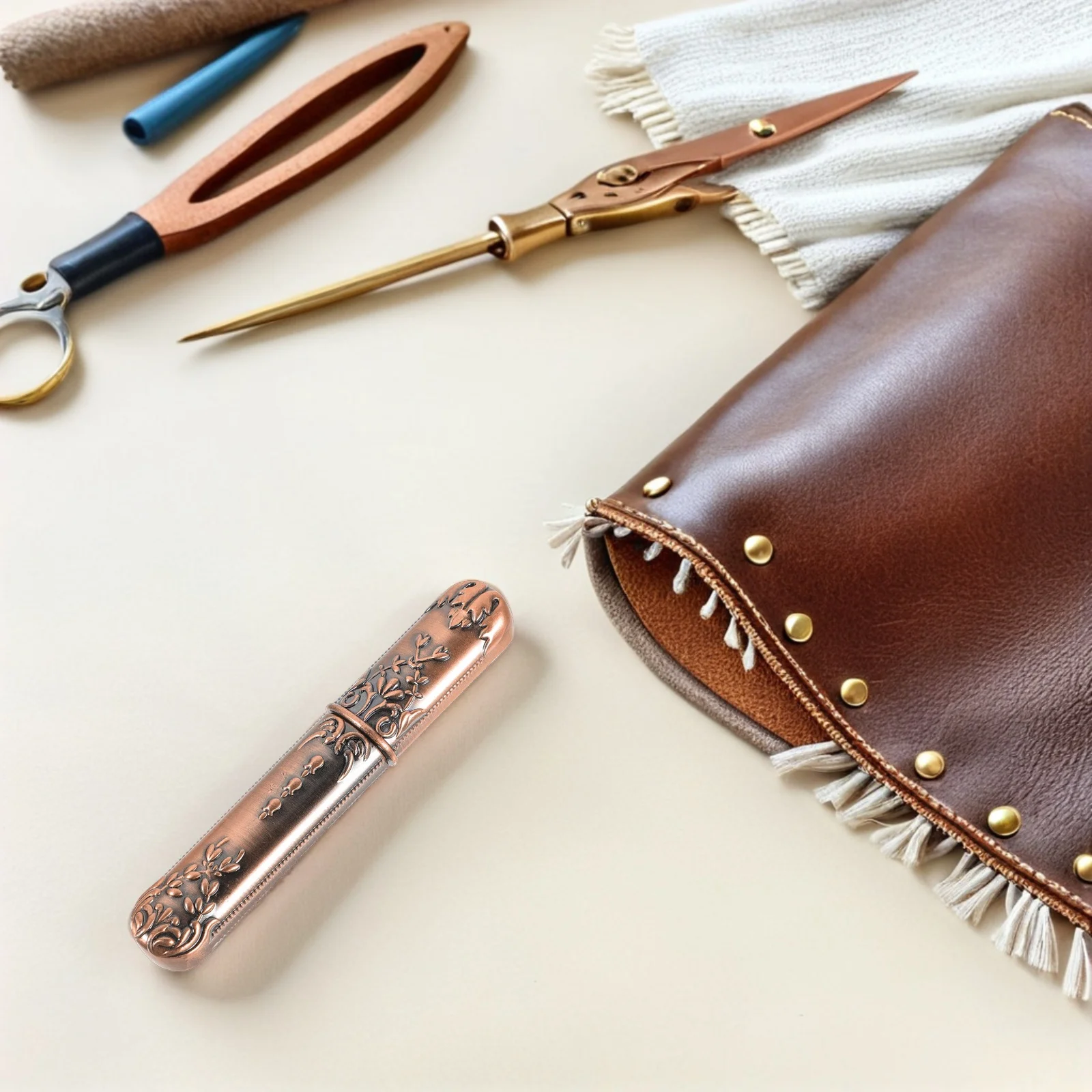 

2Pcs Vintage Sewing Needle Case Sturdy Metal Embroidery Needle Storage Holder for Crafting Travel Home DIY Sewing Projects