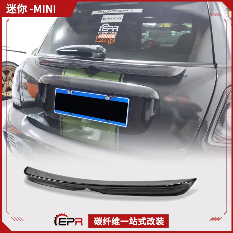 

Suitable for Mini Mini R56 Cooper S modification, carbon fiber rear door middle wing, personalized non-destructive rear wing