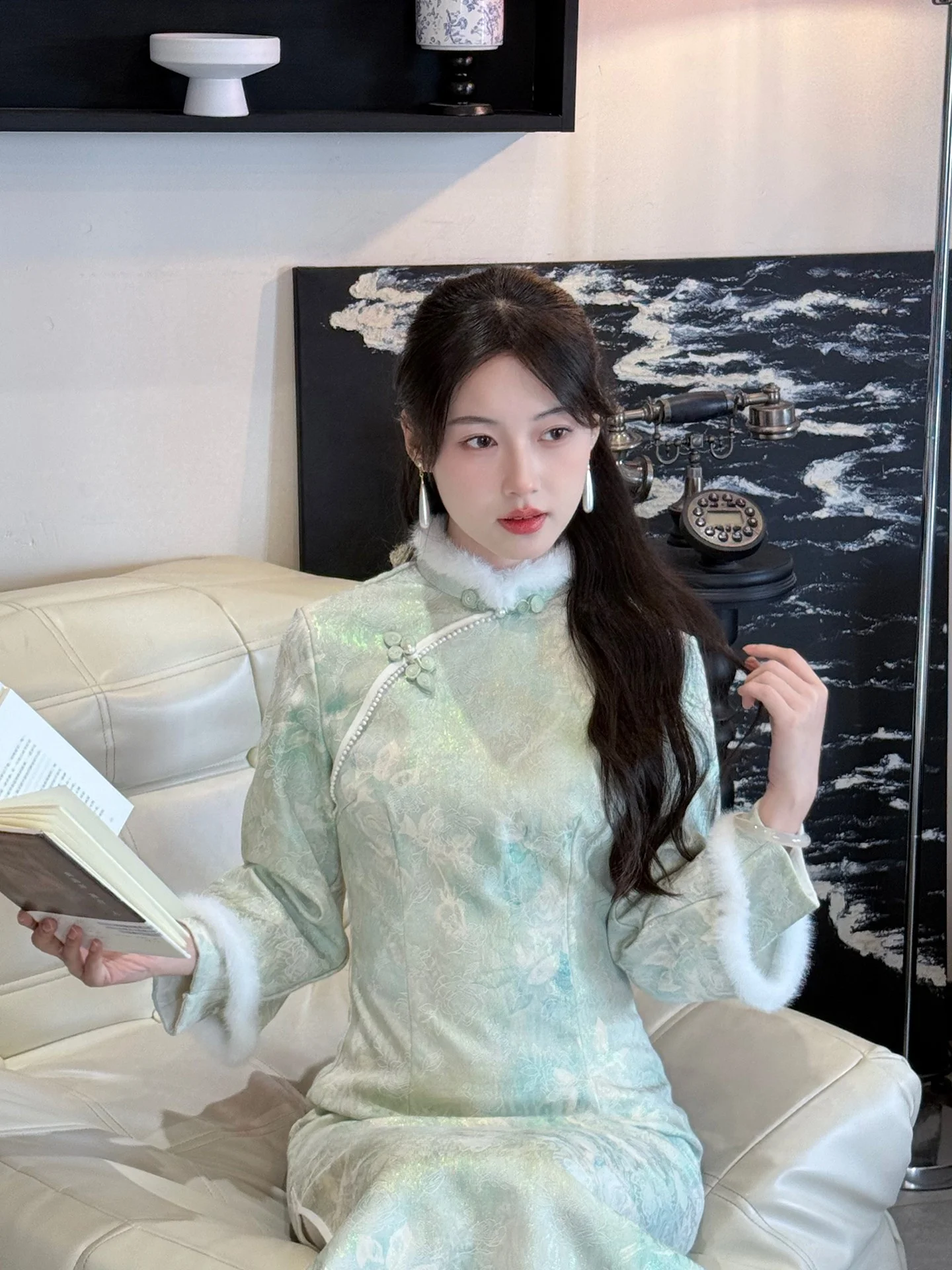 een-floed-long-qipao-improved-version-belted-for-office-winter-wear-daily-high-slit-floral-patterned-warm-polyester-blend