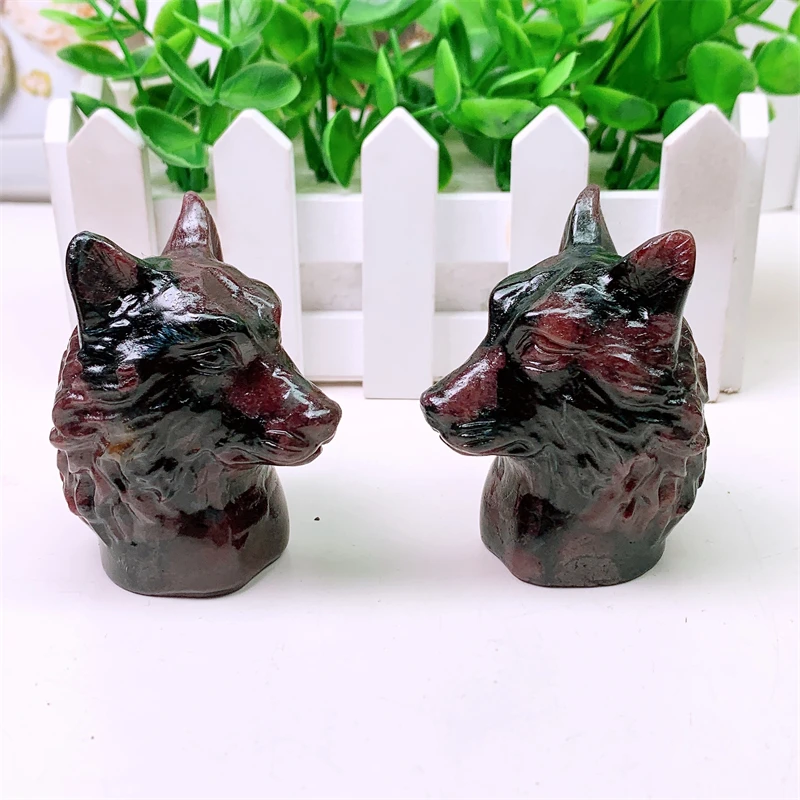 Natural Garnet Wolf Head Carving Handmade Carved For Halloween Christmas Home Decoration Crafts Gift 1pcs