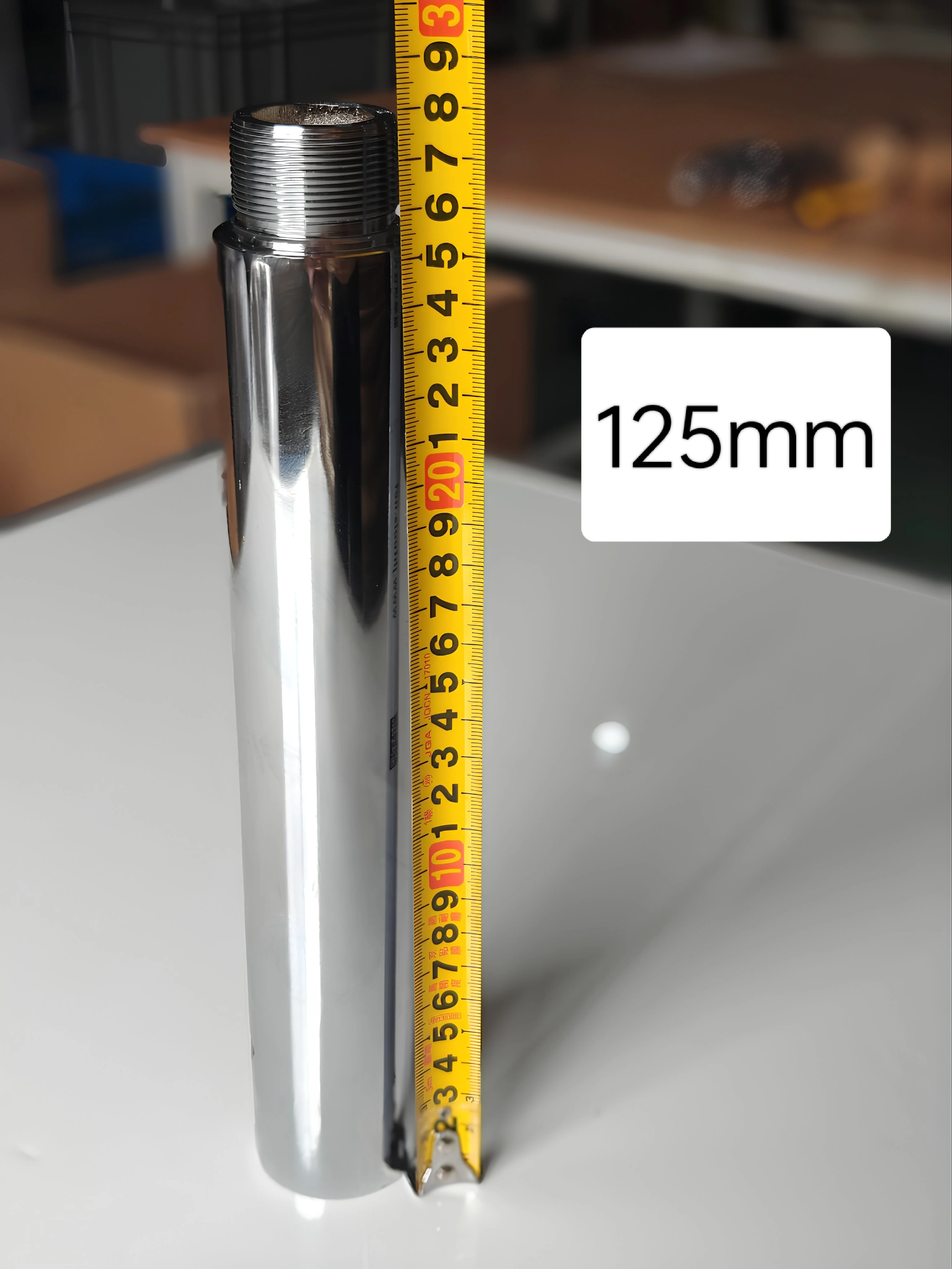 The 250mm pole dance extension tube is applicable to steel pipes with a diameter of 45mm.