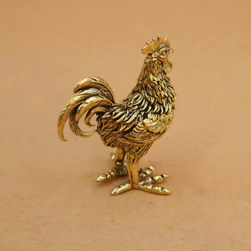 New 1Pcs Alloy Rooster Figurine Intricate Golden Feathers Home Decor Office Gift Table Ornament Tea Pet