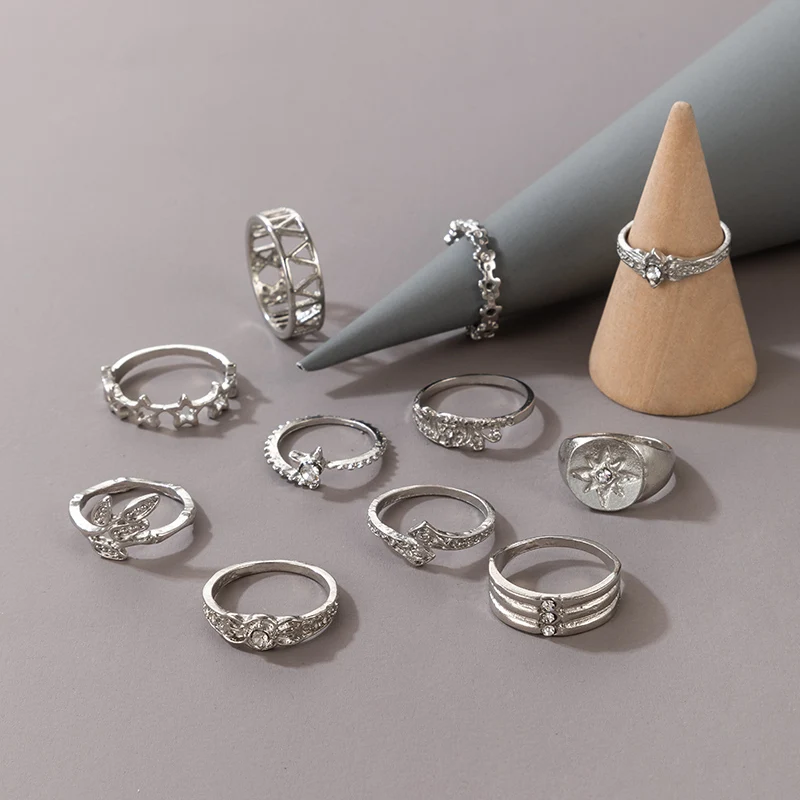 Tocona 13pcs/sets Bohemian Silver Color Star Rings Sets for Wmen Shiny Crystal Stone Geometric Wedding Rings Jewerlry 14306