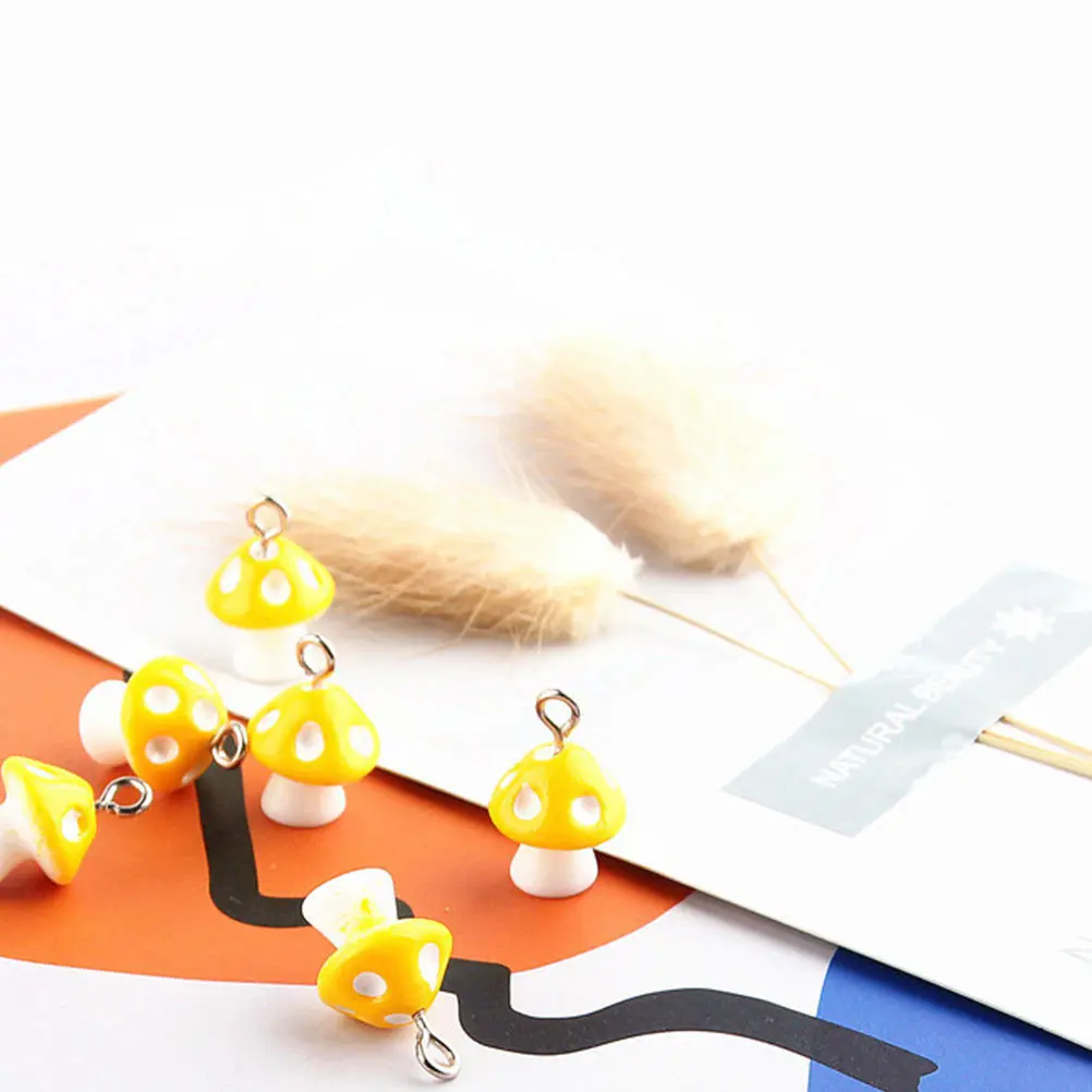 

30Pcs Resin Mushroom Pendants Ornaments Jewelry Making Accessories Random Color DIY Charms for Necklace Bracelet Earring Bag