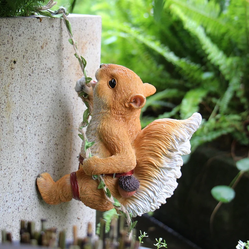 Garden Pot Hanging Cute Squirrel Climbing Tree Balcony Courtyard Kindergarten Decor Children's Room Wall