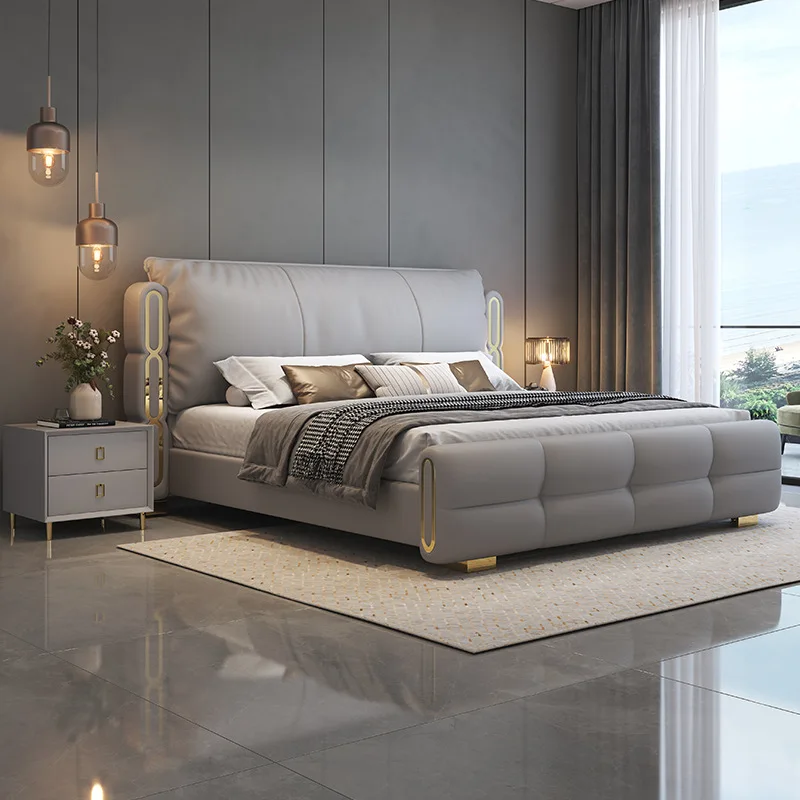 

Modern Luxury Italian Style Solid Wood Double Bed with Three-Drawer Storage and Genuine Leather