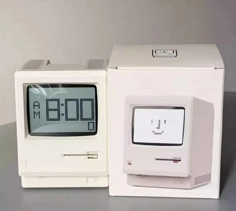 Picture: Retro Mini Mac Handheld | Functional 1984 MacOS on RP2040, 2-inch Monochrome Screen, Pre-assembled 3D Printed Case