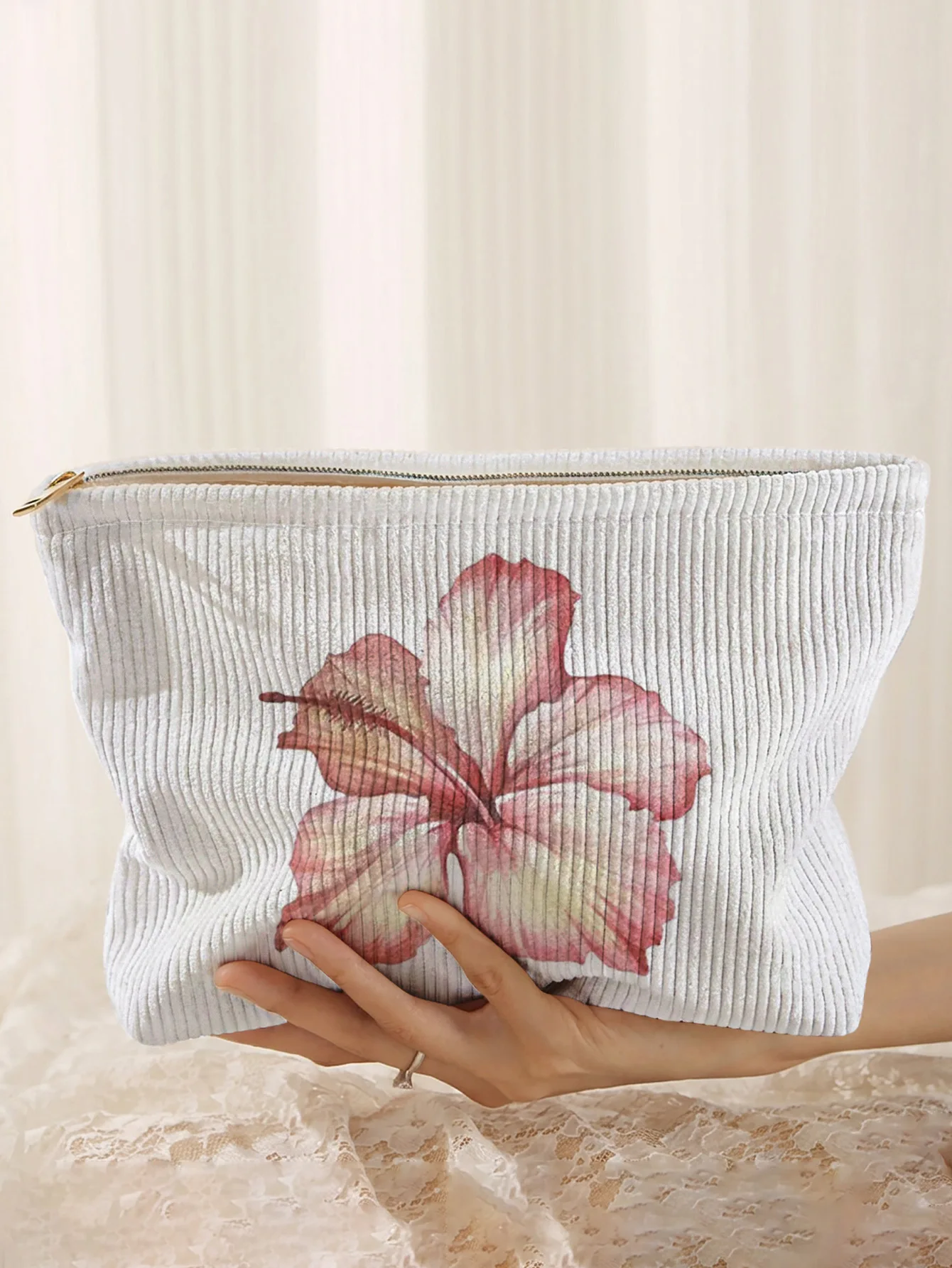 Hibiscus flower patterned corduroy makeup bag, lightweight zipper pouch, multifunctional lined bag for cosmetics