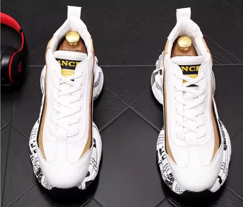 

Брендовые Дизайнерские мужские ботинки из воловьей кожи, новинка, устойчивые к складкам, на плоской подошве, большие Молодежные кроссовки, повседневная обувь для столкновений, мужская обувь люкс