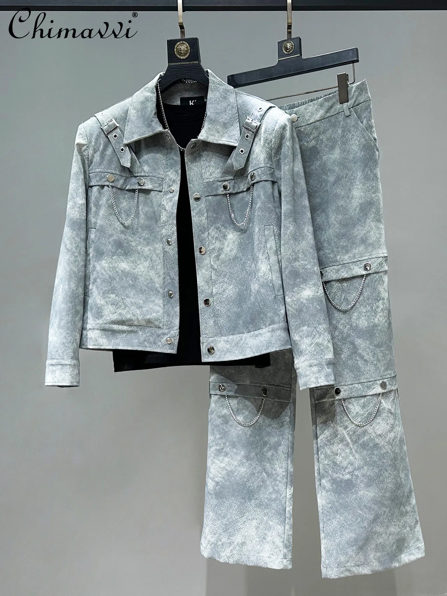 

Мужской комплект в корейском стиле: модная куртка из искусственной кожи с цепочкой и лоскутным дизайном, повседневные брюки с высокой талией, комплект из двух предметов