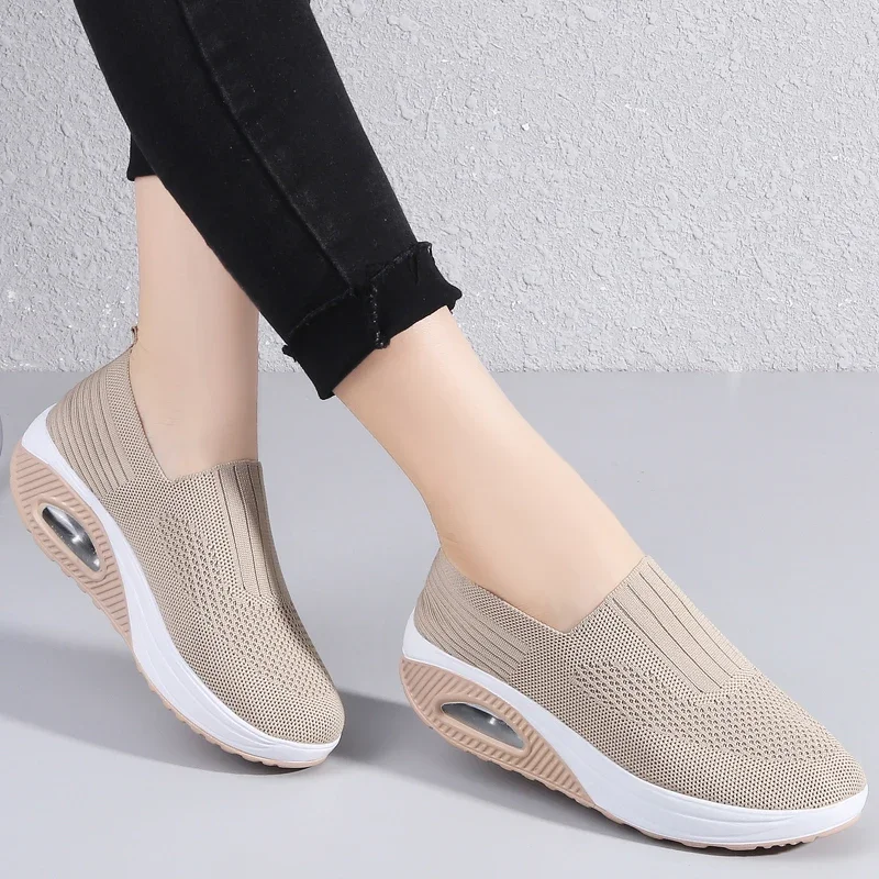 New Fashion Mom Air Cushion Dance Shoes Women\'s Casual Slope Heel Anti Slip Sneakers