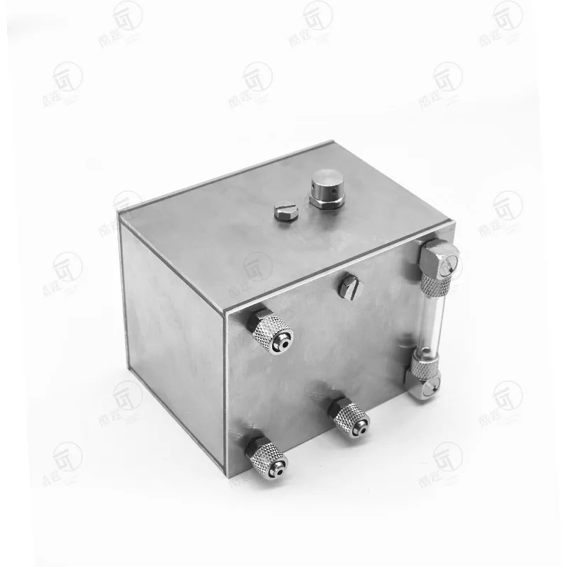 Micro réservoir d'huile hydraulique en alliage d'aluminium, pour camion à benne basculante Tamiya RC 1/14 SCANIA 770S VOLVO mercedes-benz ACTROS 3363 MAN, pièces de voiture