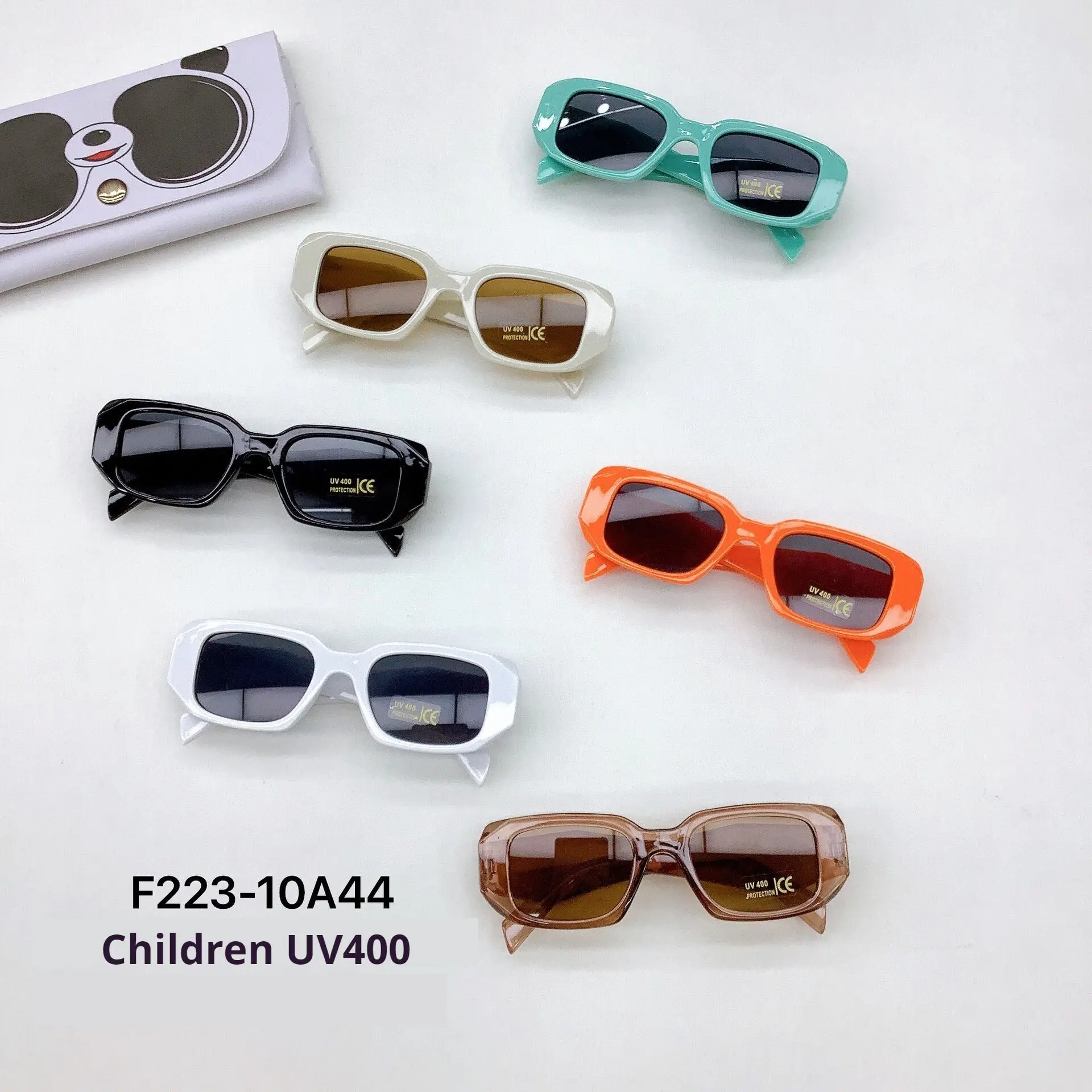 

2025 Fashionable new children's sunglasses, cute beach style, versatile for boys and girls, sunshade, sunscreen
