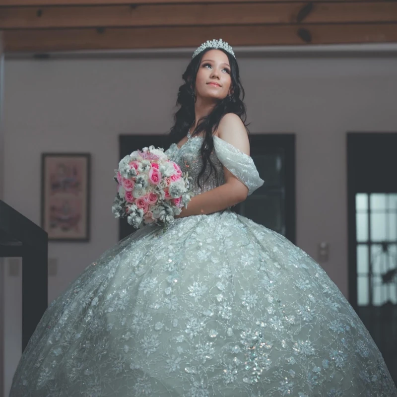 

Mint Green Shiny Quinceanera Dresses Off The Shoulder Sequin Applique Lace Beads Tull Party Birthday Sweet 16 Dress Vestidos 15