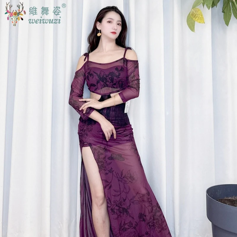 Elegancki strój do ćwiczeń tańca brzucha Czarno-fioletowo-czerwona sukienka z siateczką w talii i frędzlami Seksowne kostiumy do tańca orientalnego