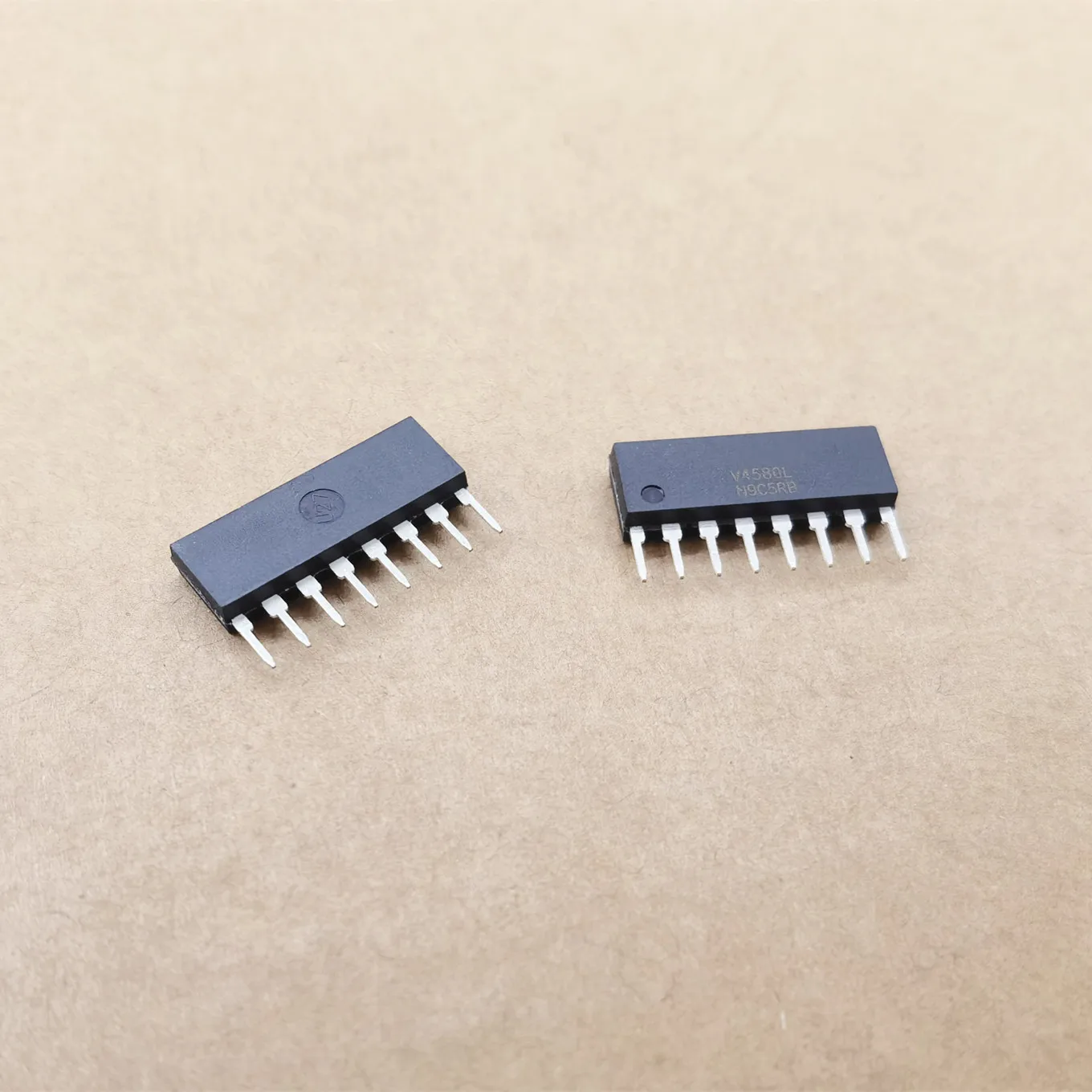 Original new 100% V4580L SIP8 V4580M SOP8 V4580 operational amplifier power accessories