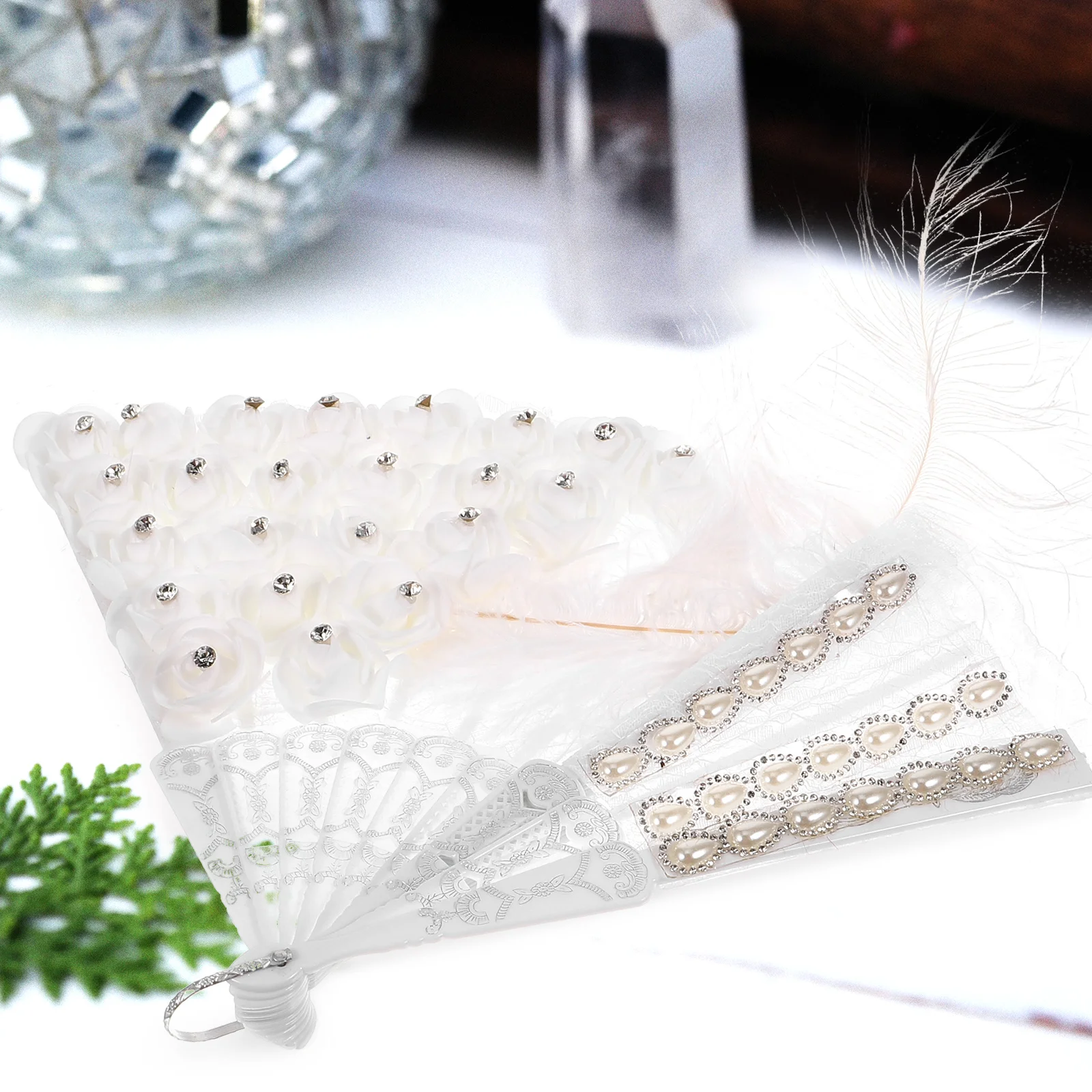 

Lace Wedding H Fans Vintage Decorative Bridal Fan for Women Stage Show Shower Accessories Folding Fan H Fans for Weddings Guests