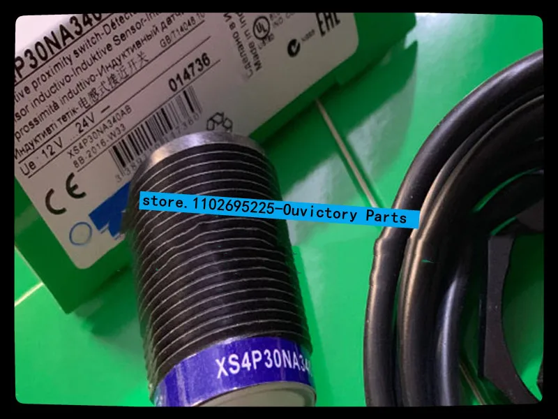 

2pcs New XS4P08MA230L1 XS4P30NB370B proximity switchr