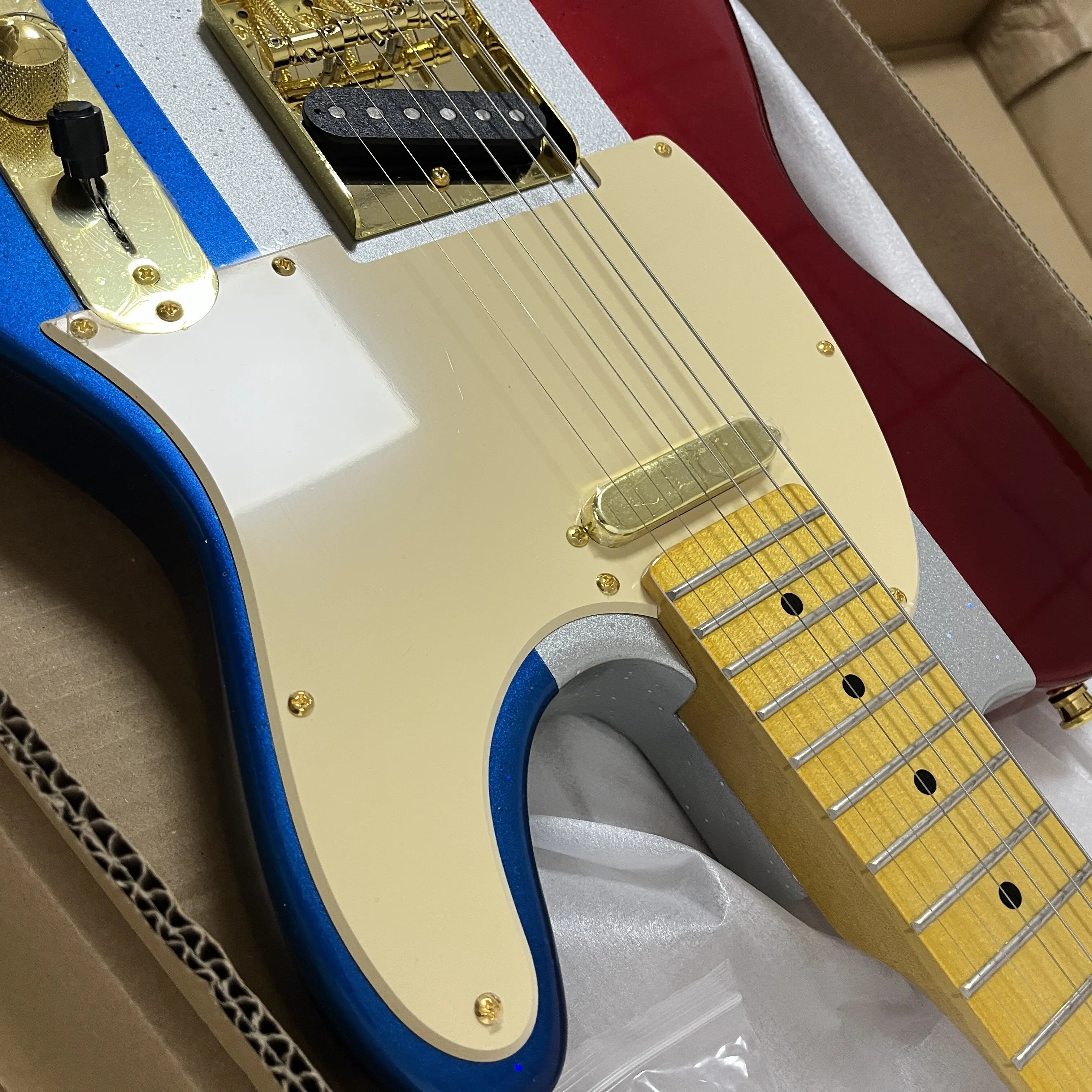Electric Guitar 6-string Three-color TL Electric Guitar, 22 Frets, Maple Fingerboard, S-S Pickups Free Shipping Free Shipping