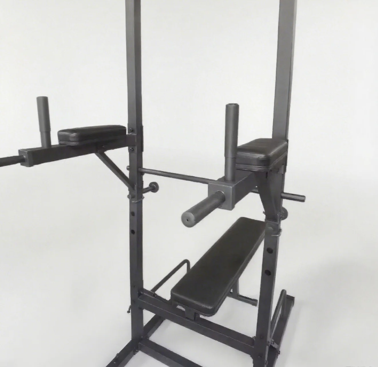 

Спортивное многофункциональное кресло-удлинитель с параллельными подлокотниками и привлекательной силовой башней