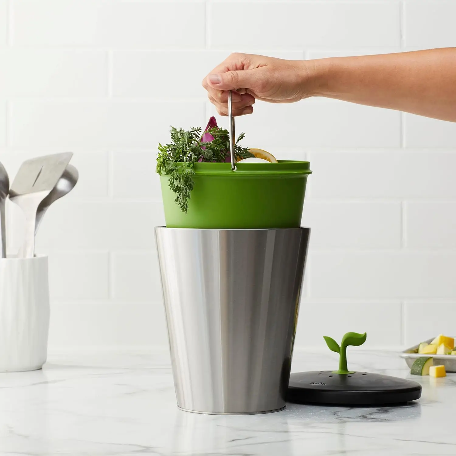 صندوق سماد على سطح الطاولة من الفولاذ المقاوم للصدأ، 3.3 لتر مع فلتر ممتص للرائحة وتصميم سهل التنظيف