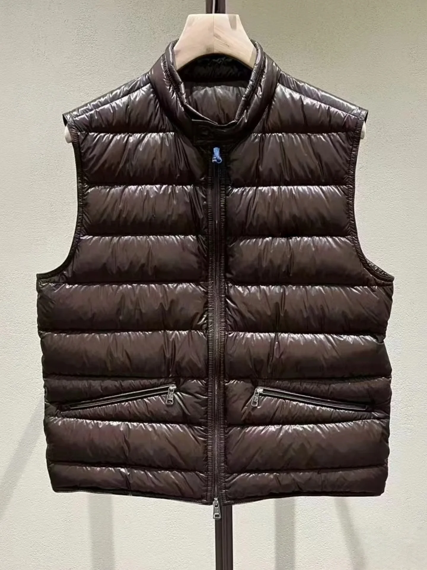 

Classic Fit Lightweight Puffer Vest Men's Motorcycle Jacket Stand Collar High Quality Soft Shoulder down Jacket Waterproof