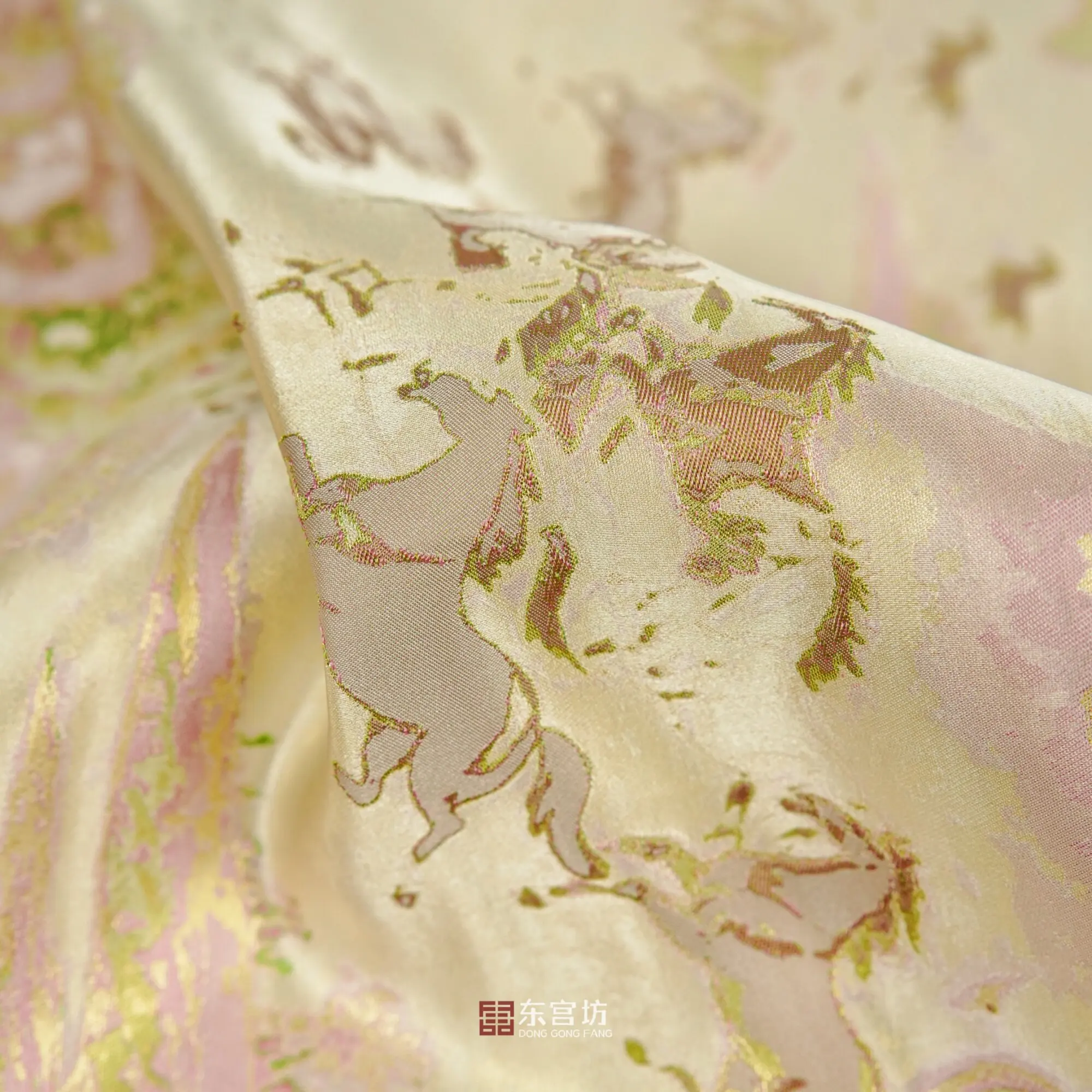 Non-Heritage Silk Song Dynasty Brocade Pink Win Instant Success Fabric Cheongsam Dress Hanfu Vest Fabric