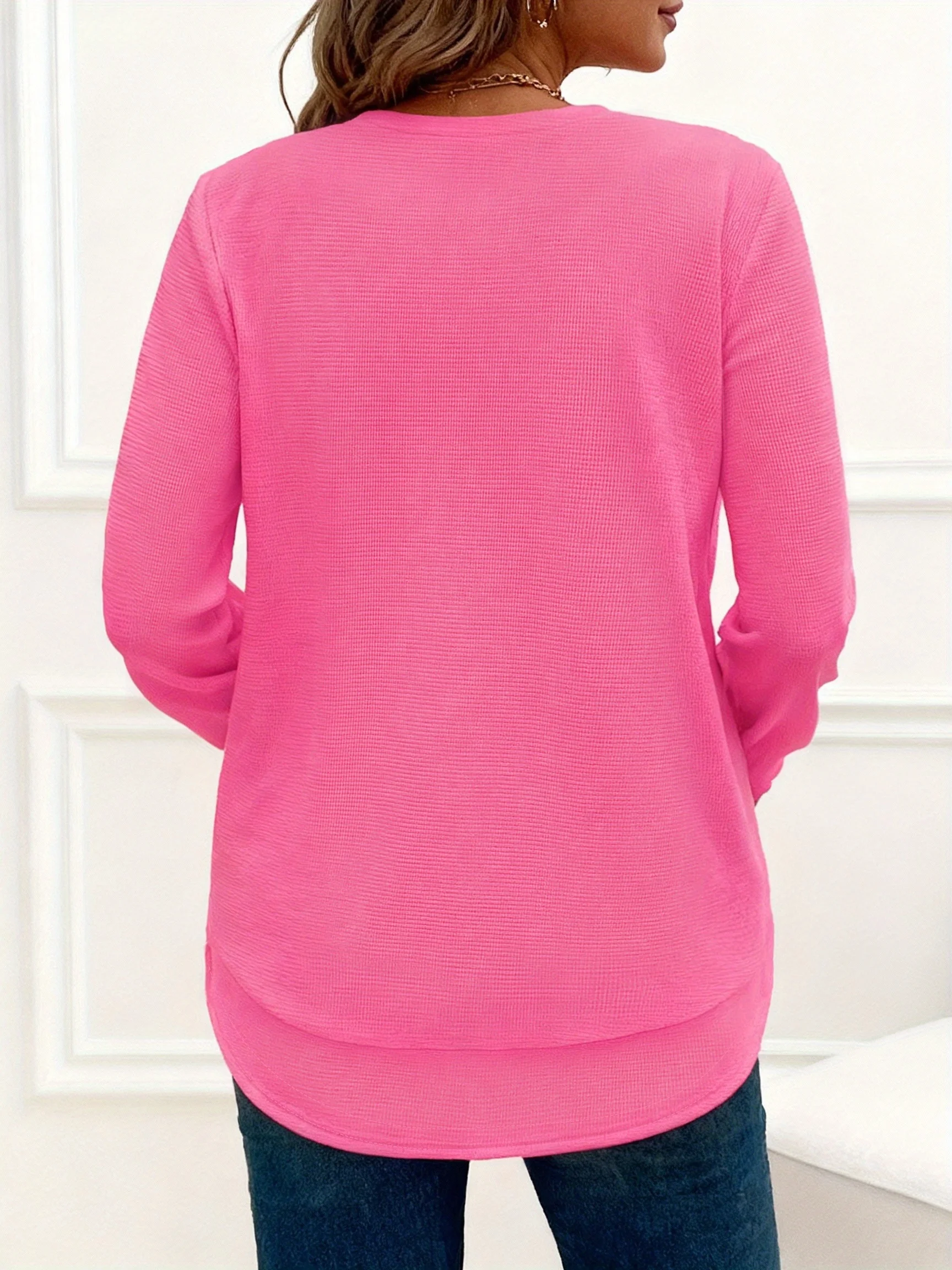 Stilvolles Damen-Oberteil in Übergröße mit Waffelstruktur und langen Ärmeln für lässige, schicke Looks – Detail 2