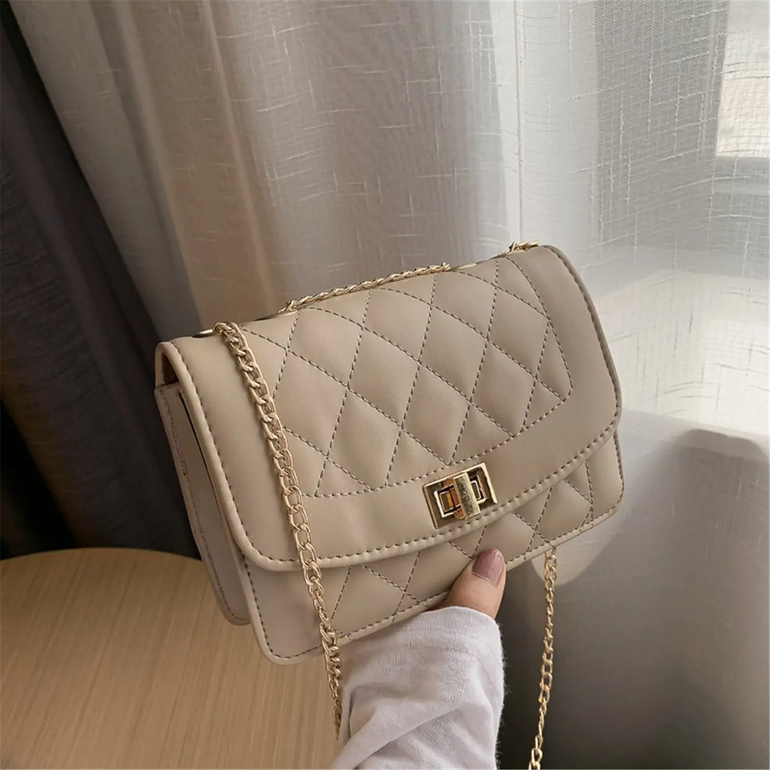 2022 Hot Rhombus Chain Shoulder Bags Fashion High Quality Messenger Handbag Travel Women Purse for Women Girl